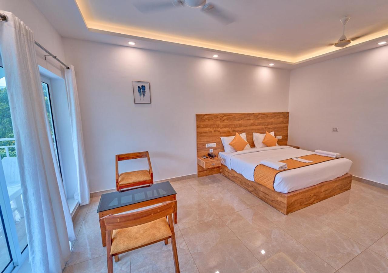 Ice Mist Pool Resort Munnar By Voye Homes Exteriör bild