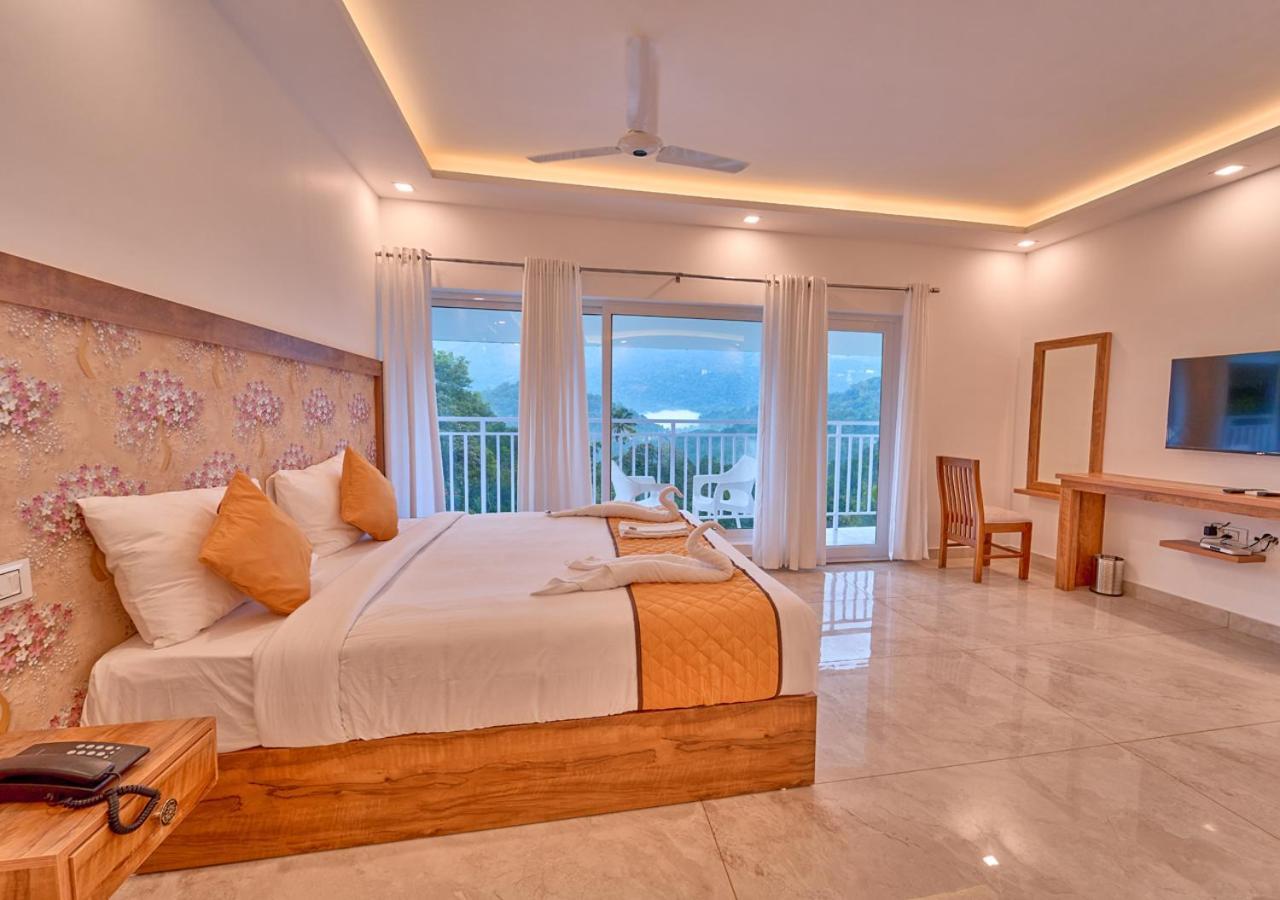 Ice Mist Pool Resort Munnar By Voye Homes Exteriör bild